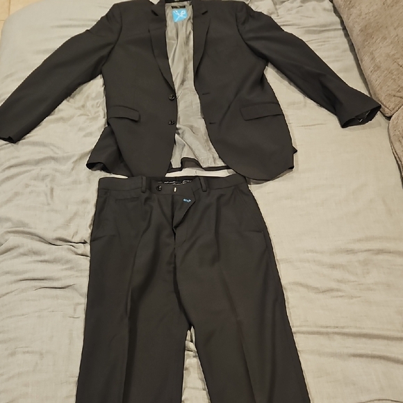 Mark Ecko Other - Elegant Black Men's Suit